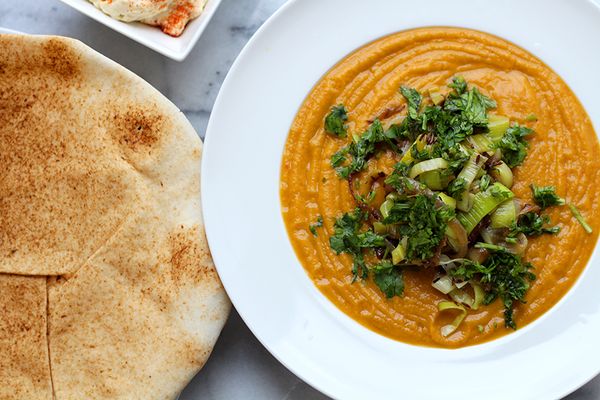 Foto van Thaise zoete aardappel-pastinaaksoep (gezonde recepten)