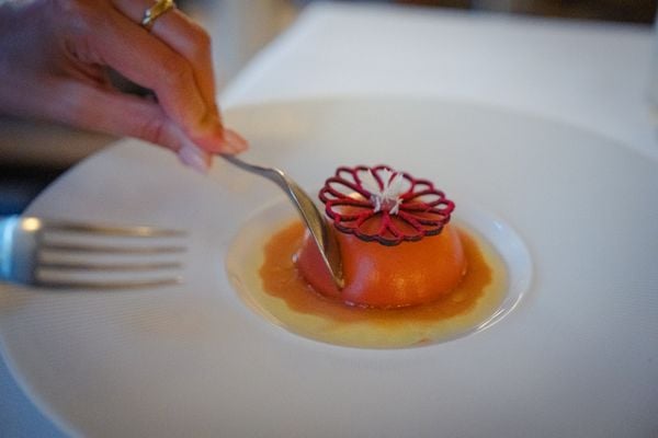 R21 restaurant