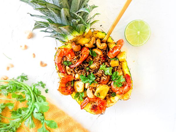 Thai fried rice with pineapple