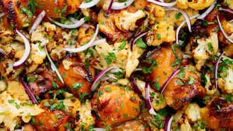 Kip met bloemkool en mangochutney van de bakplaat | budget weekmenu | week 33