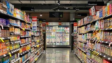 italiaanse supermarkt stock unsplash