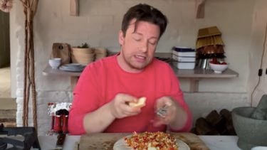 Jamie Oliver maakt quesedilla's