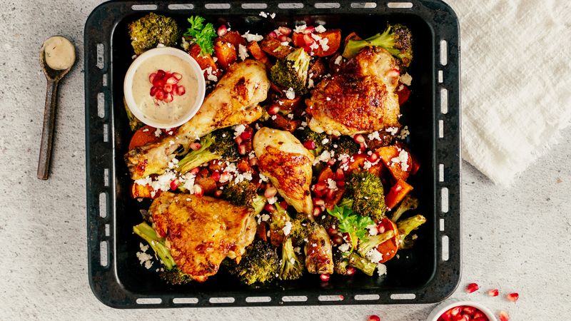 zoete aardappel traybake met broccoli
