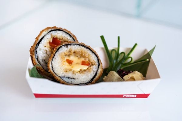 Kaassouflé sushi van Taiko en FEBO
