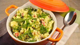 Afbeelding vegetarische stamppot met rucola