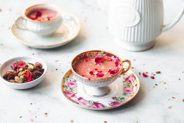 Kashmiri chai | noon chai | roze chai | valentijnsdrankje