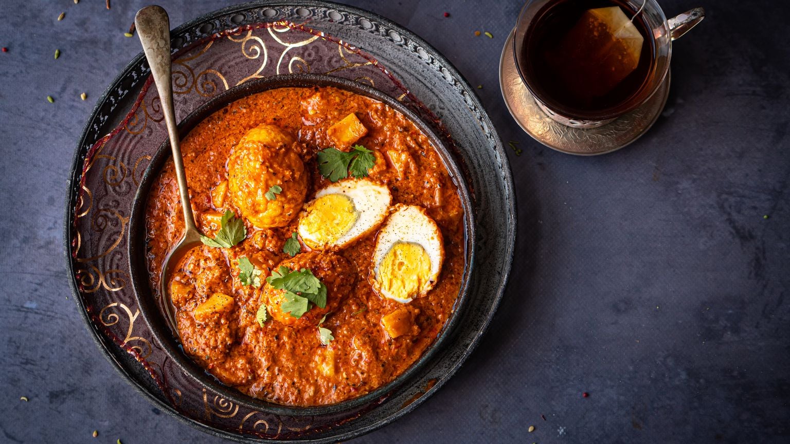 Indiaas geïnspireerde eiercurry