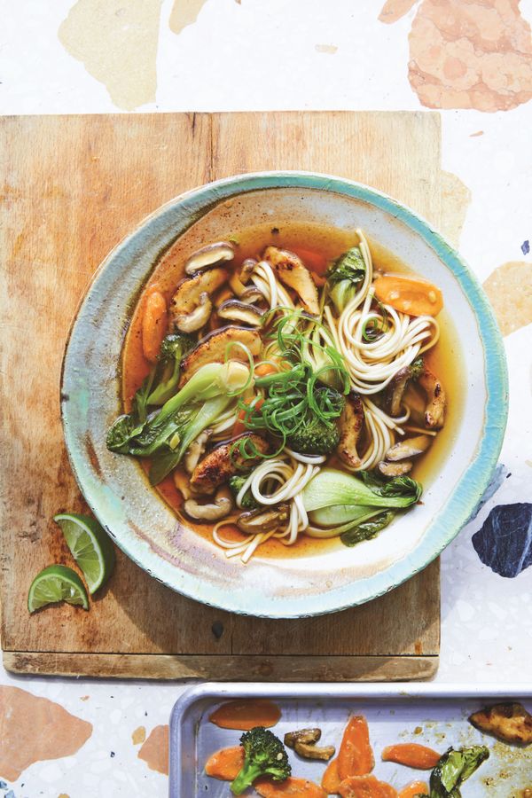 udon noodle soup with vegetables and chicken