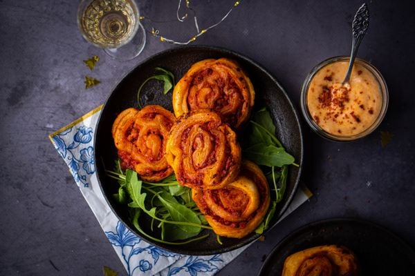 puff pastry rolls with chorizo, bell pepper and spicy aioli