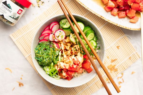 Vegan poke bowl met watermeloen