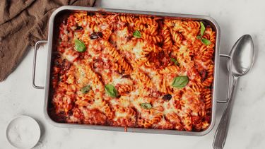 Tonijn ovenschotel | ovenschotel met tonijn / pasta uit de oven