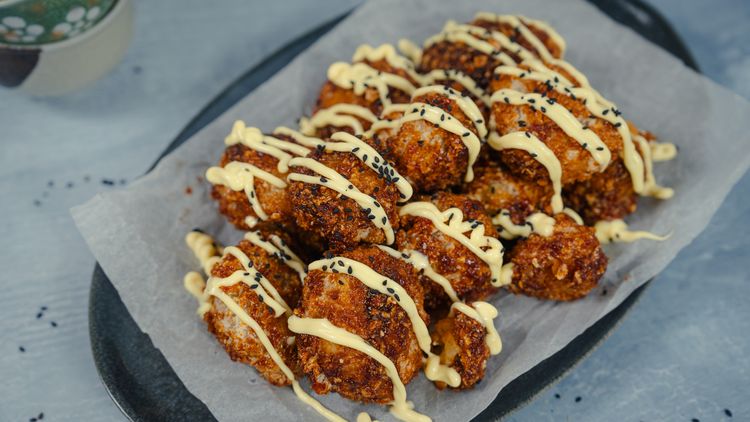 Sticky bloemkool-wings in een Aziatisch jasje
