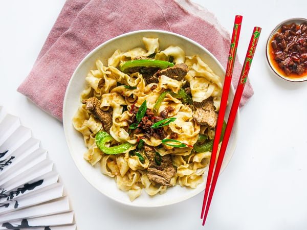 Cantonese noodles with steak
