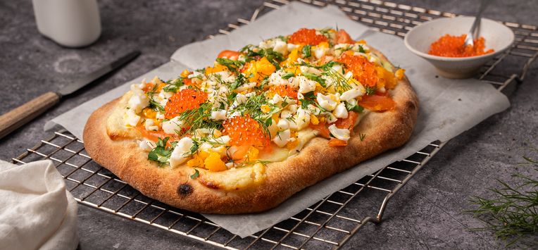 pinsa koolrabi, zalm, ei en lentekruiden (lenterecept)