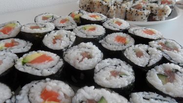 zelfgemaakte sushi