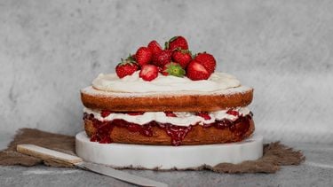 victoria sponge cake / aardbeientaart