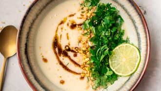 Vegan bloemkoolsoep met vadouvan