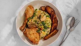 Nigerian fried rice / Nigeriaanse gebakken rijst met kip