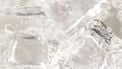 Crushed ice, grote ijsblokken, kauwbaar ijs (ja echt!): welke soort ijs gebruik je voor welk drankje?