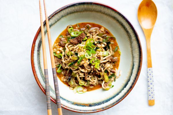 Dan dan noodles met vegan