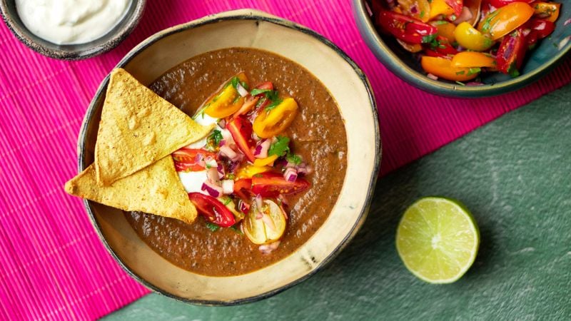 Zwarte bonensoep met chipotle