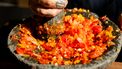 sambal maken / sambal goreng trassi tomaat recept