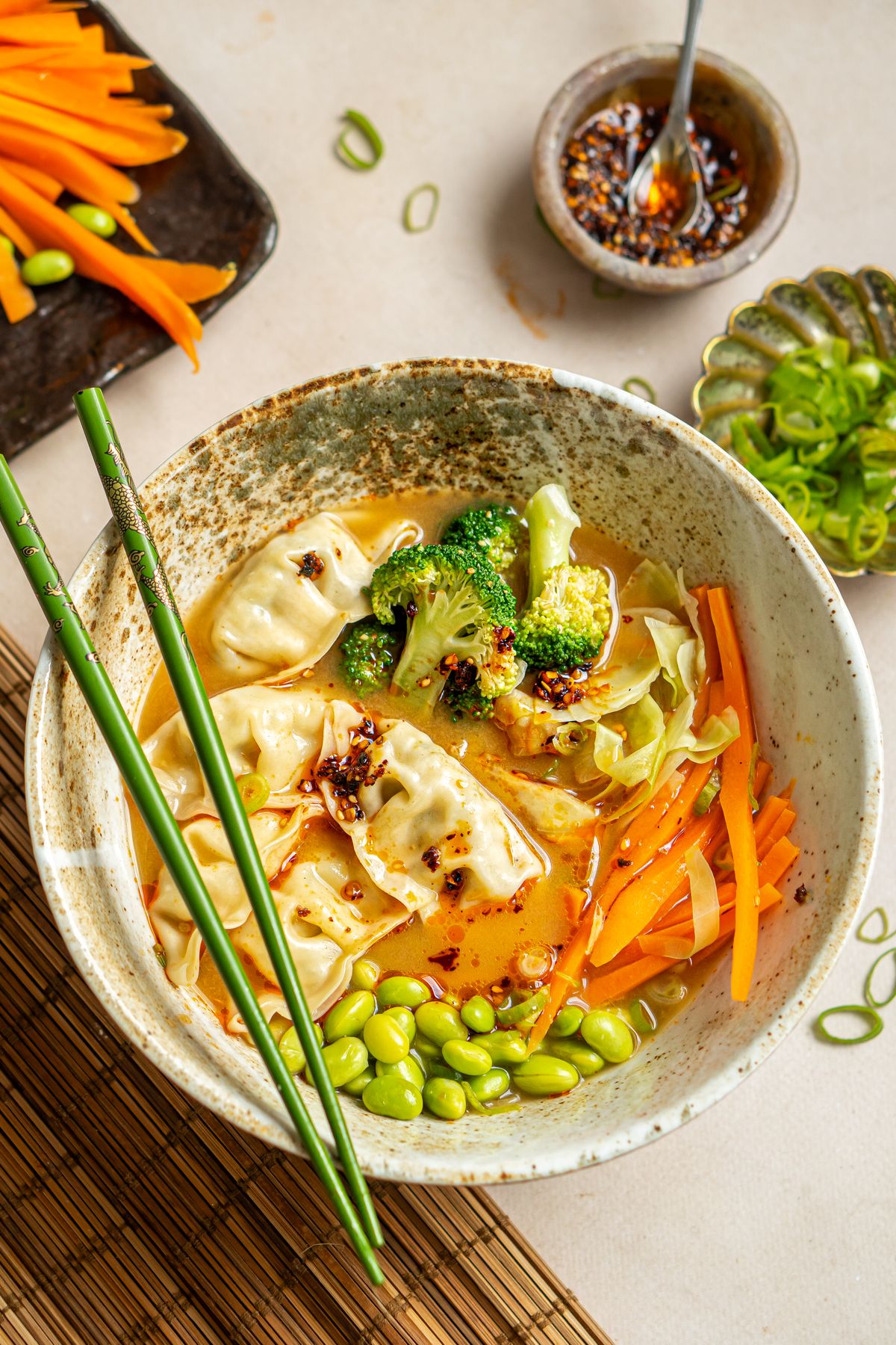 Gezonde gyoza bowl (klaar in 15 minuten!)