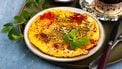 omelet met tomaten, za'atar en labneh
