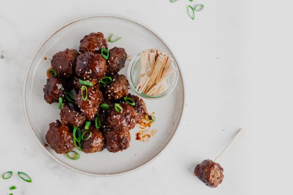 Gehaktballetjes in ketjapsaus