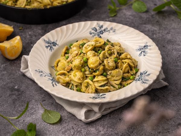 Lente pasta orecchiette tonijn