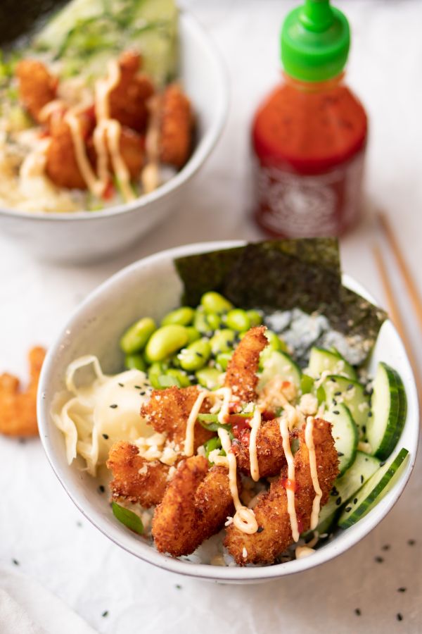 Poke bowl met kokosgarnalen