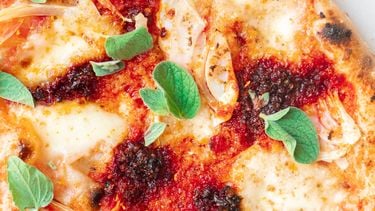 Venkelpizza met nduja | vegan 'nduja