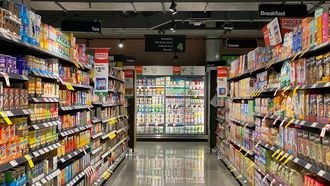 italiaanse supermarkt stock unsplash