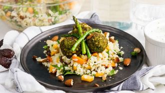 bloemkoolrijst-met-spinazie-falafel