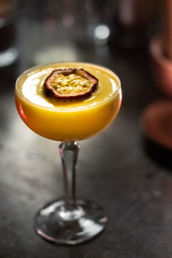 Maracuya sour cocktail