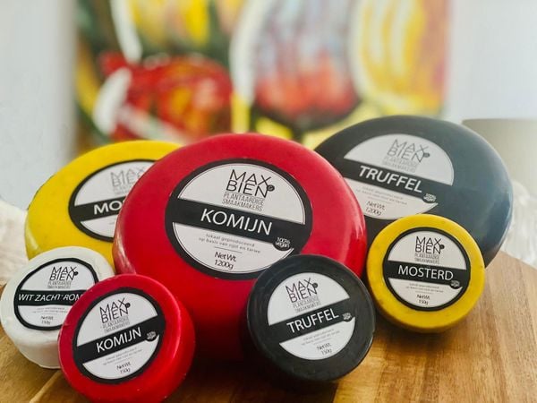 vegan cheeses from Max&Bien as an example of our favorite vegan products of the moment