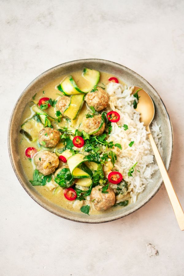 Groene curry met gehaktballetjes