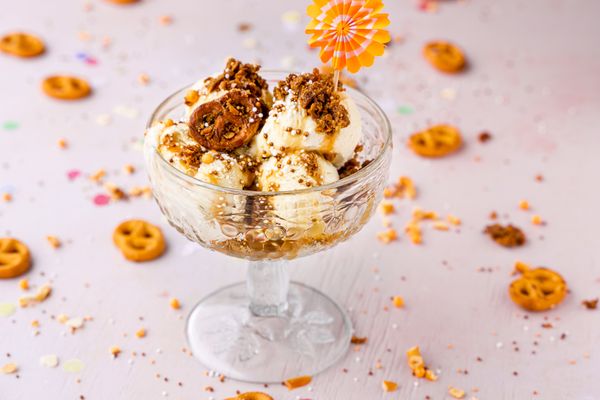 sundae with pretzel, brown butter and caramel