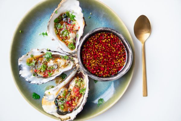 Oysters with Balinese dressing