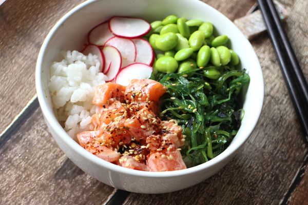 poké bowl met zalm