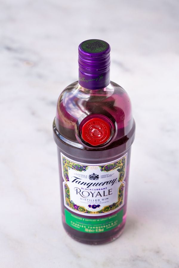 Blackcurrant Royale gin van Tanqueray