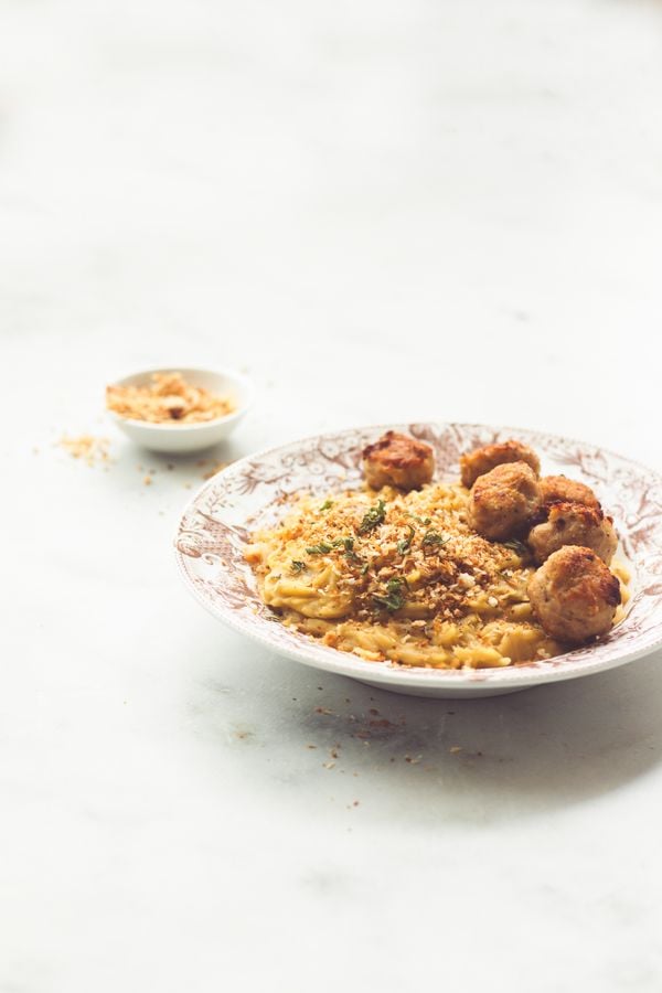 Orzo met prei en kippengehaktballetjes