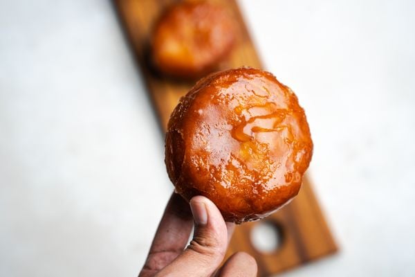 crème brûlée donuts