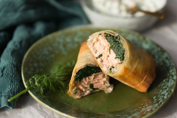 salmon & spinach wraps in filo dough