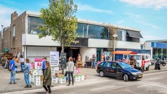 Drive-through markt van Impact Driven Drive