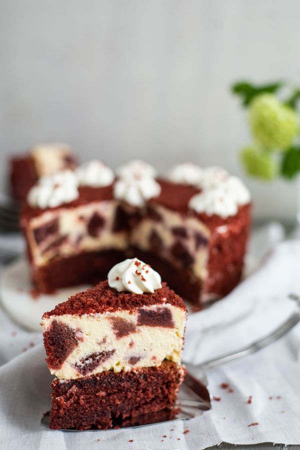 Red velvet cheesecake