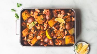 Seafood boil van de bakplaat