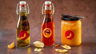 De Samballerie verse sambal en chili-olie