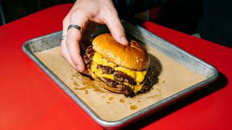 smashburger / hamburger