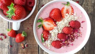 smoothiebowl met aardbeien